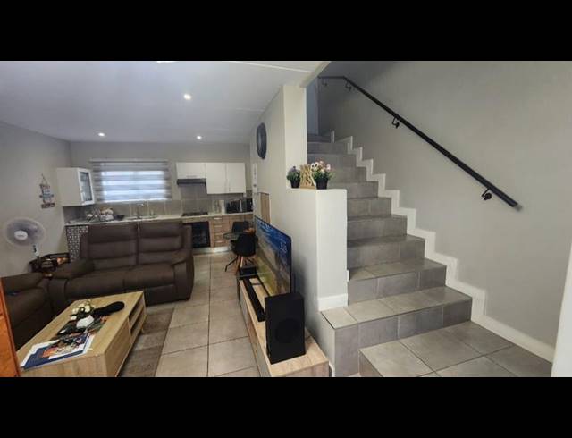 2 BEDROOM APARTMENT FOR SALE IN ALBERTSDAL